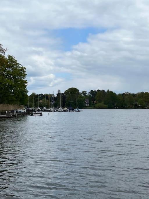 Lakeside Studio - Haus Mit Seezugang Königs Wusterhausen Екстериор снимка